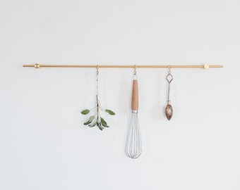 Kitchen rail brass