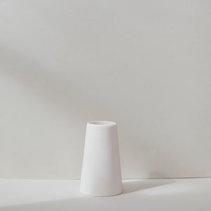 Vase porcelain small / large image 2