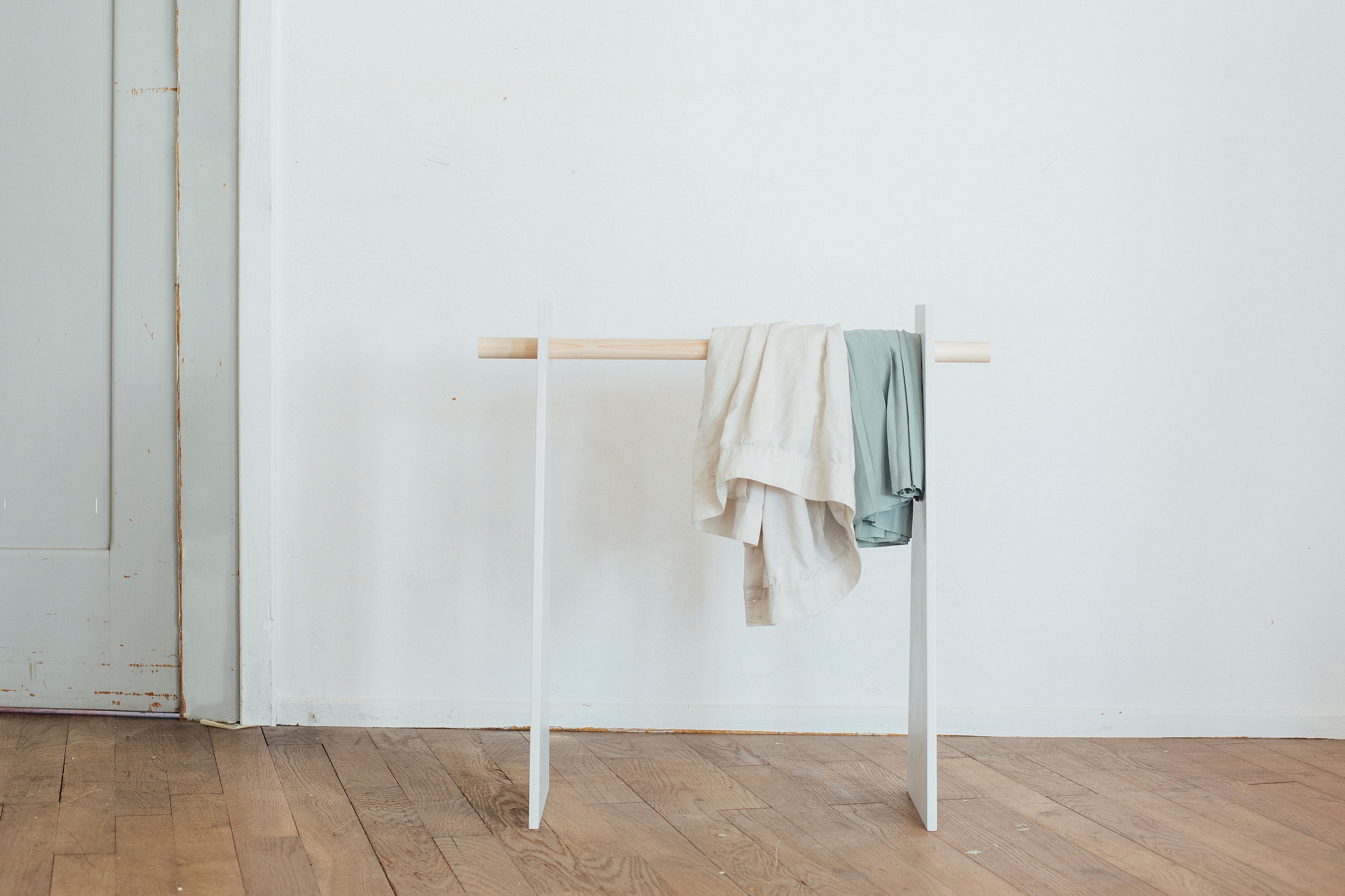 Étendoir Serviteur Silencieux en Bois Tourné à La Main