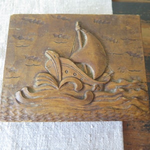 Vintage Wooden Trinket Box with Sailing Ship Ornamented Lid Primitive Hand Carved Wood Storage Box Trinket Jewelry Box @236-7