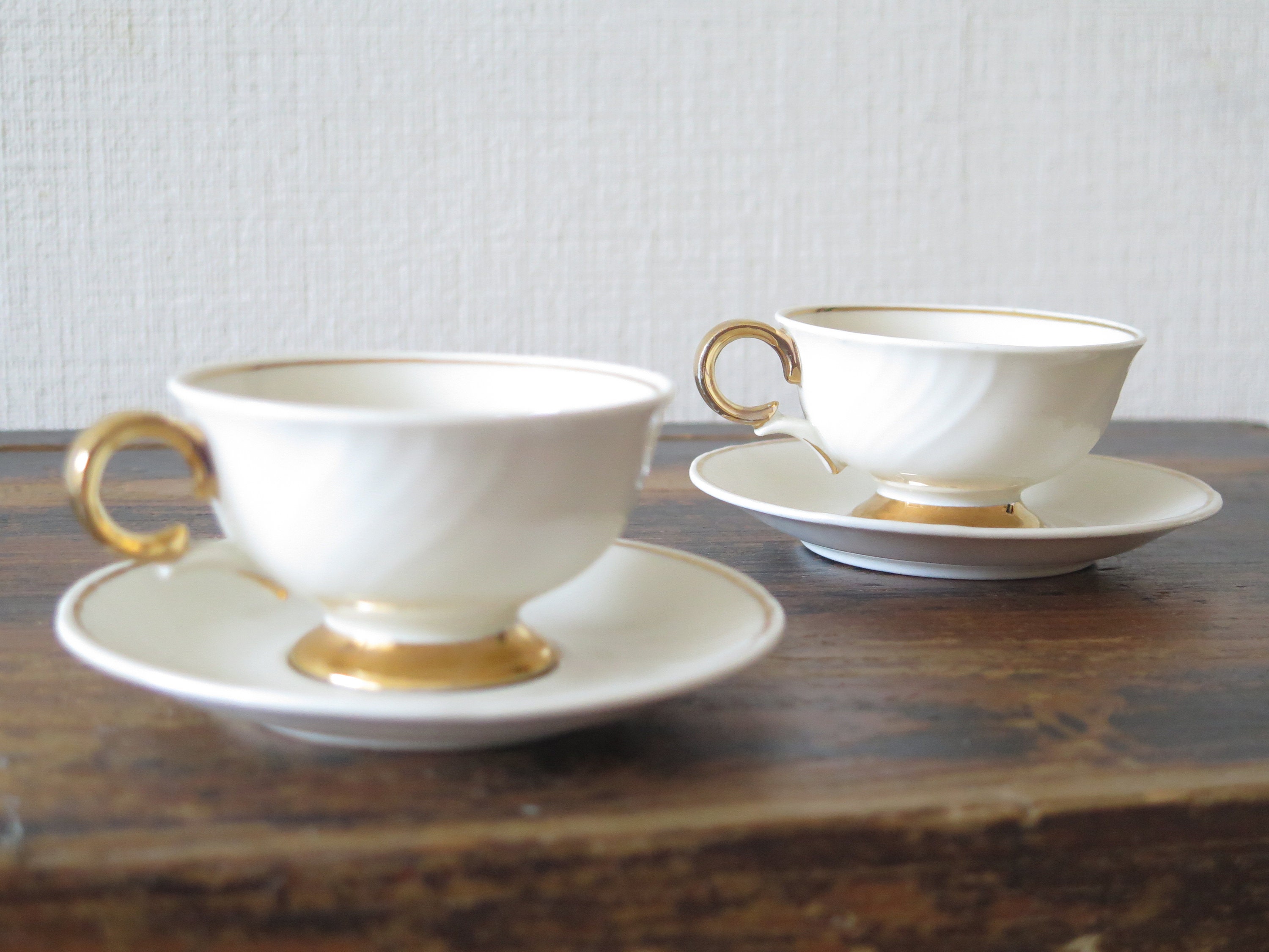 品質のいい Set of 70s Scandinavian Finland Arabia Saucers & Cups 2 その他