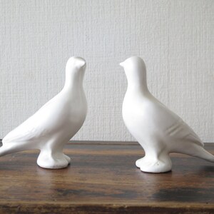 Art Deco Mid Century Modern Scandinavian Design @307-17 Pair of Ceramic Bird Figurines White Doves