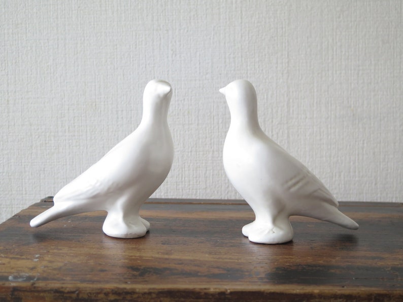 Art Deco Mid Century Modern Scandinavian Design @307-17 Pair of Ceramic Bird Figurines White Doves