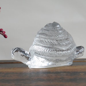 Snail Glass Figurine, Sweden Glass Snail Paperweight by Pukeberg, Vintage Glass Snail Scandinavian Art Glass @355-54