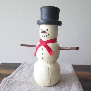 Figurine de bonhomme de neige en bois, décoration de noël, bonhomme de neige avec chapeau noir, fait à la main, givré, suédois, nordique, scandinave, @ 233-M