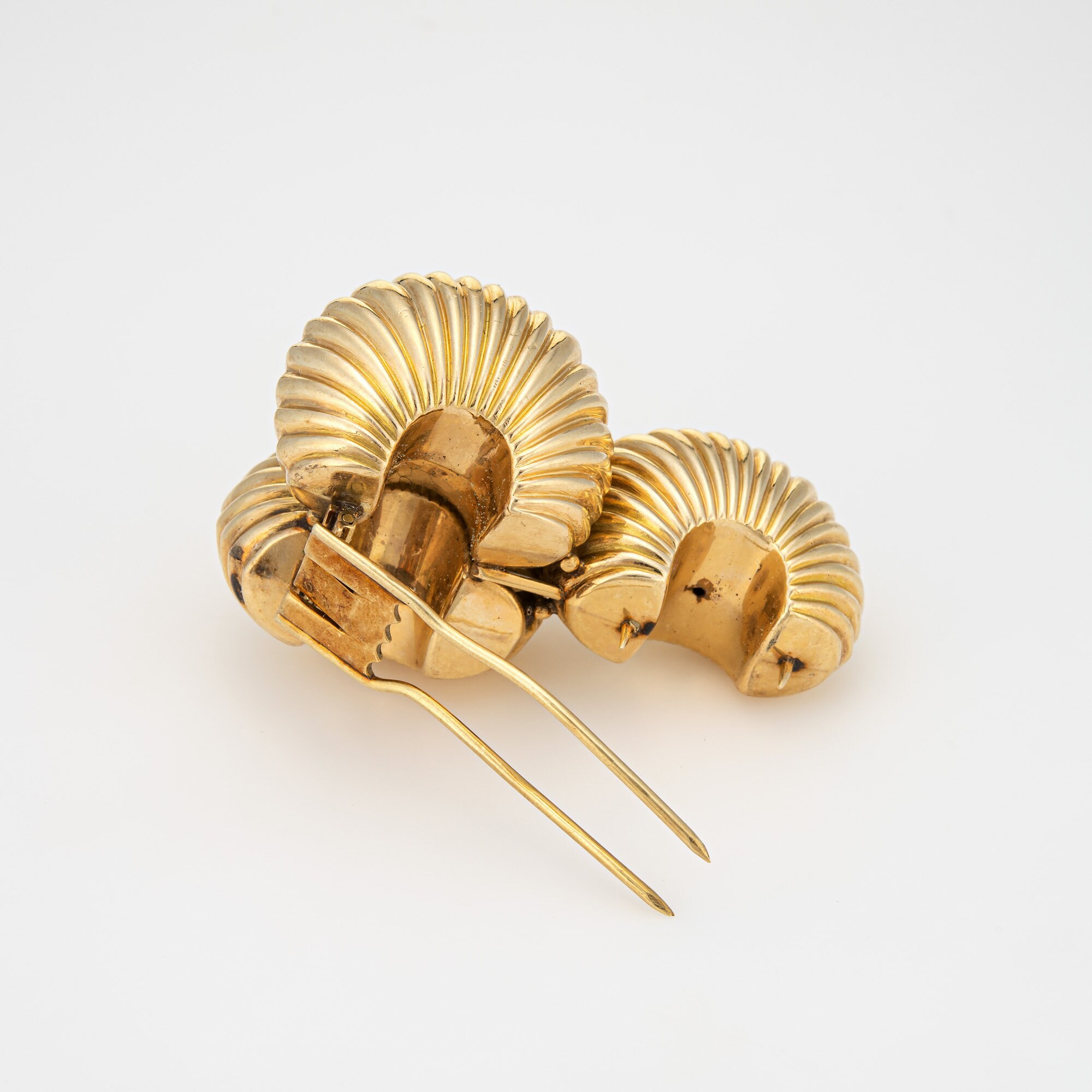 Vintage Cartier Brooch C1945 Bombe Fluted Dome Pin 14k Gold Shell ...