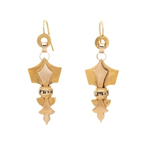 Antique Victorian Etruscan Revival Earrings Fleur de Lis 18k Gold 2.5&quot; Drops