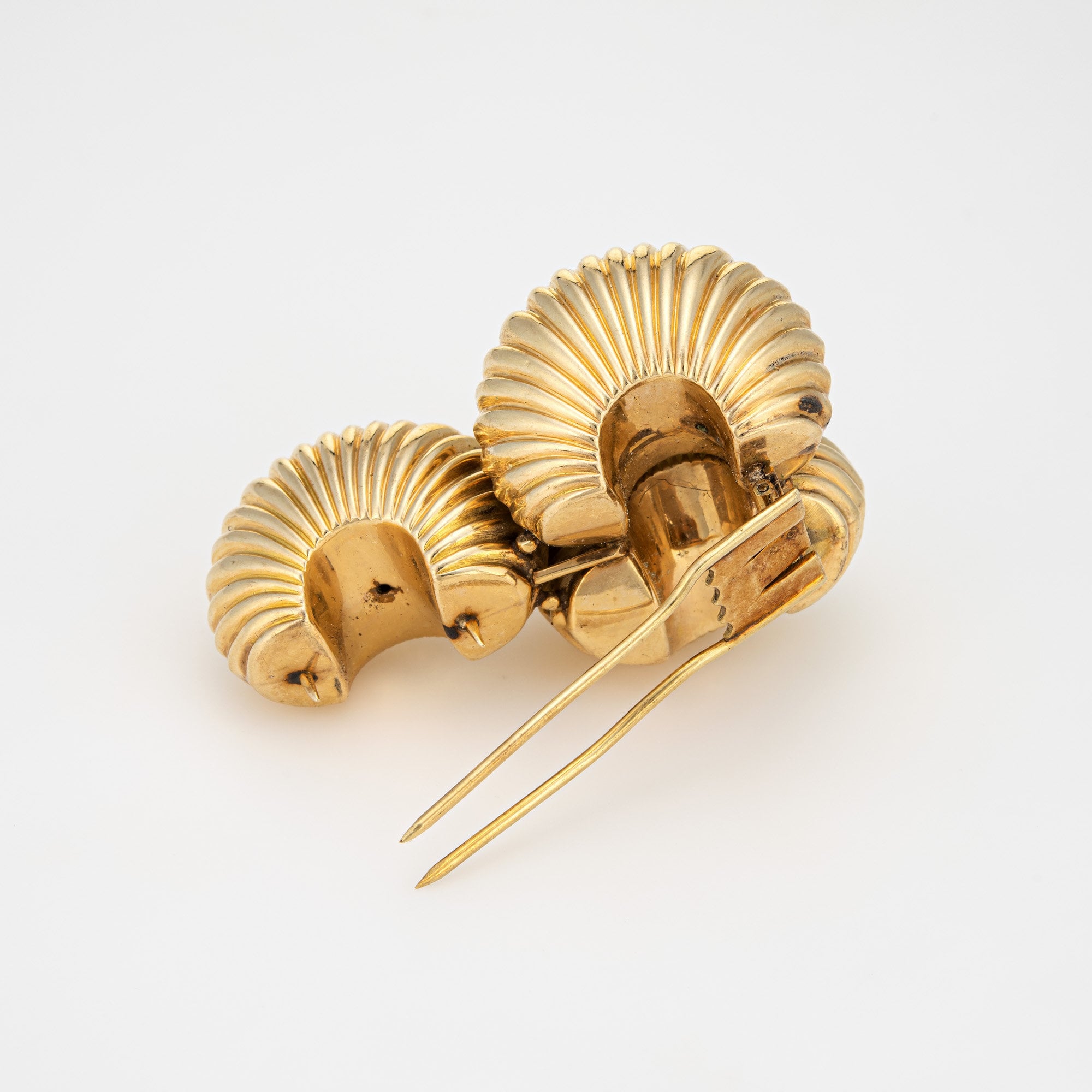 Vintage Cartier Brooch C1945 Bombe Fluted Dome Pin 14k Gold Shell ...