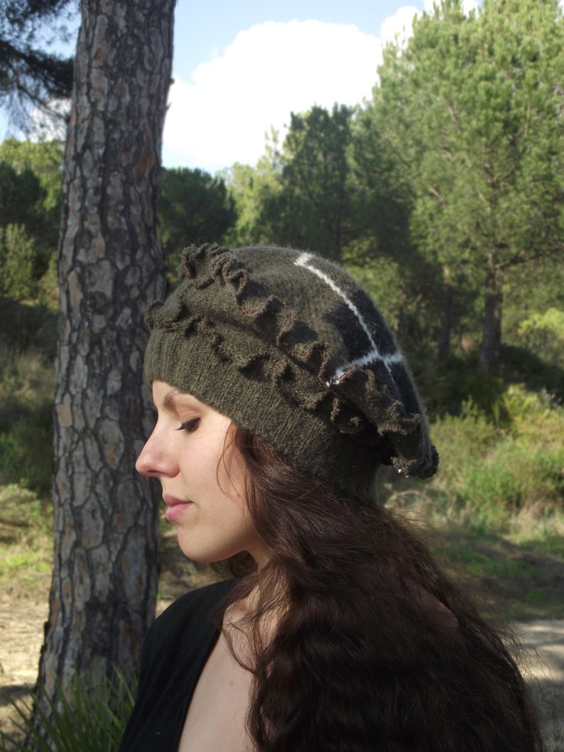 Recycled wool fabric beanie hat Upcycled hat Wool hat Wool beret OOAK Chunky hat Brown hat