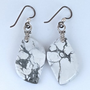 Sterling Silver/Oxidized Sterling Silver and Howlite Earrings