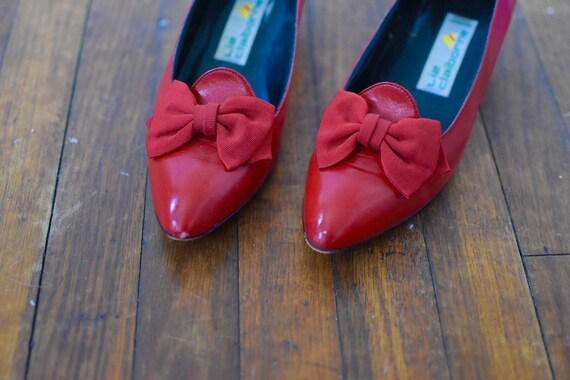 Sz 8N Red Leather Liz Claiborne Bow Pumps - image 6