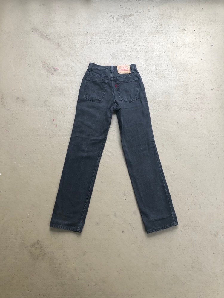 levi's slim mom jeans
