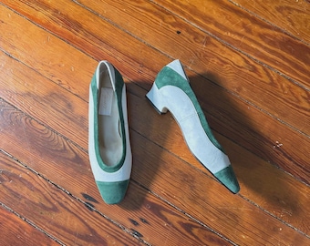 Zapatos de tacón de bloque de ante con puntera verde y blanca, hechos en España, talla 8, planos de piel