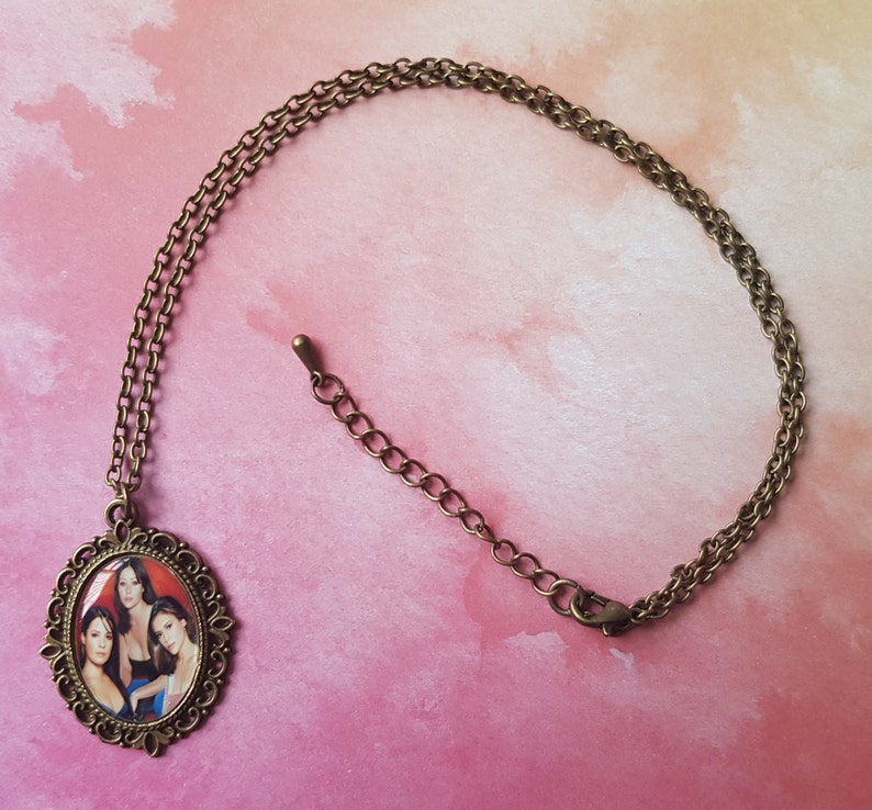 Charmed Inspired TV Show Cameo Necklace Piper Phoebe Prue Paige Halliwell Power 3 P3 Witches