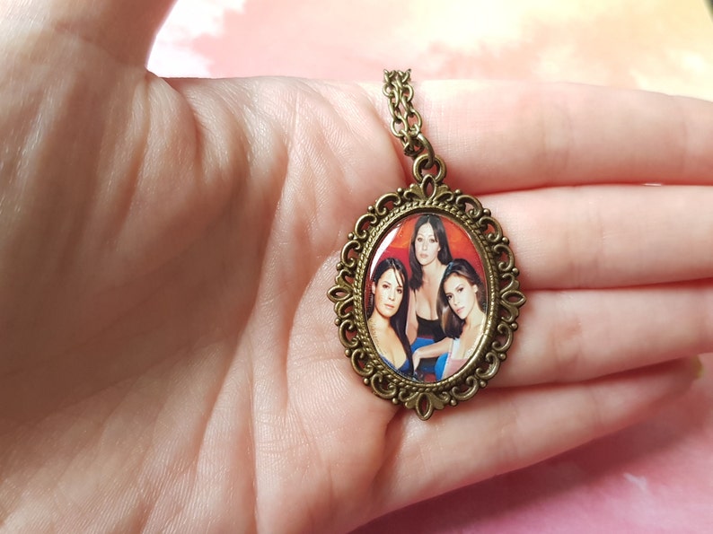 Charmed Inspired TV Show Cameo Necklace Piper Phoebe Prue Paige Halliwell Power 3 P3 Witches