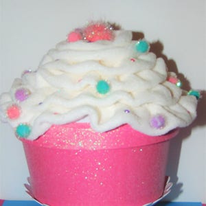 Super Cute Giant Cupcake filled with Assorted Lip Glosses image 1