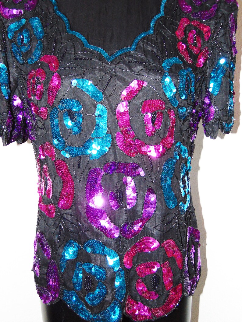 Vintage 1980s Beautiful Floral Sequin Design Blouse by Leslie Fay in sz Small image 4