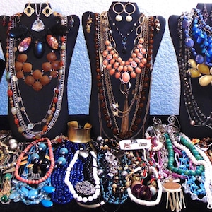 10 Pound Lot of Vintage & Modern Assorted Jewelry lot- very nice!