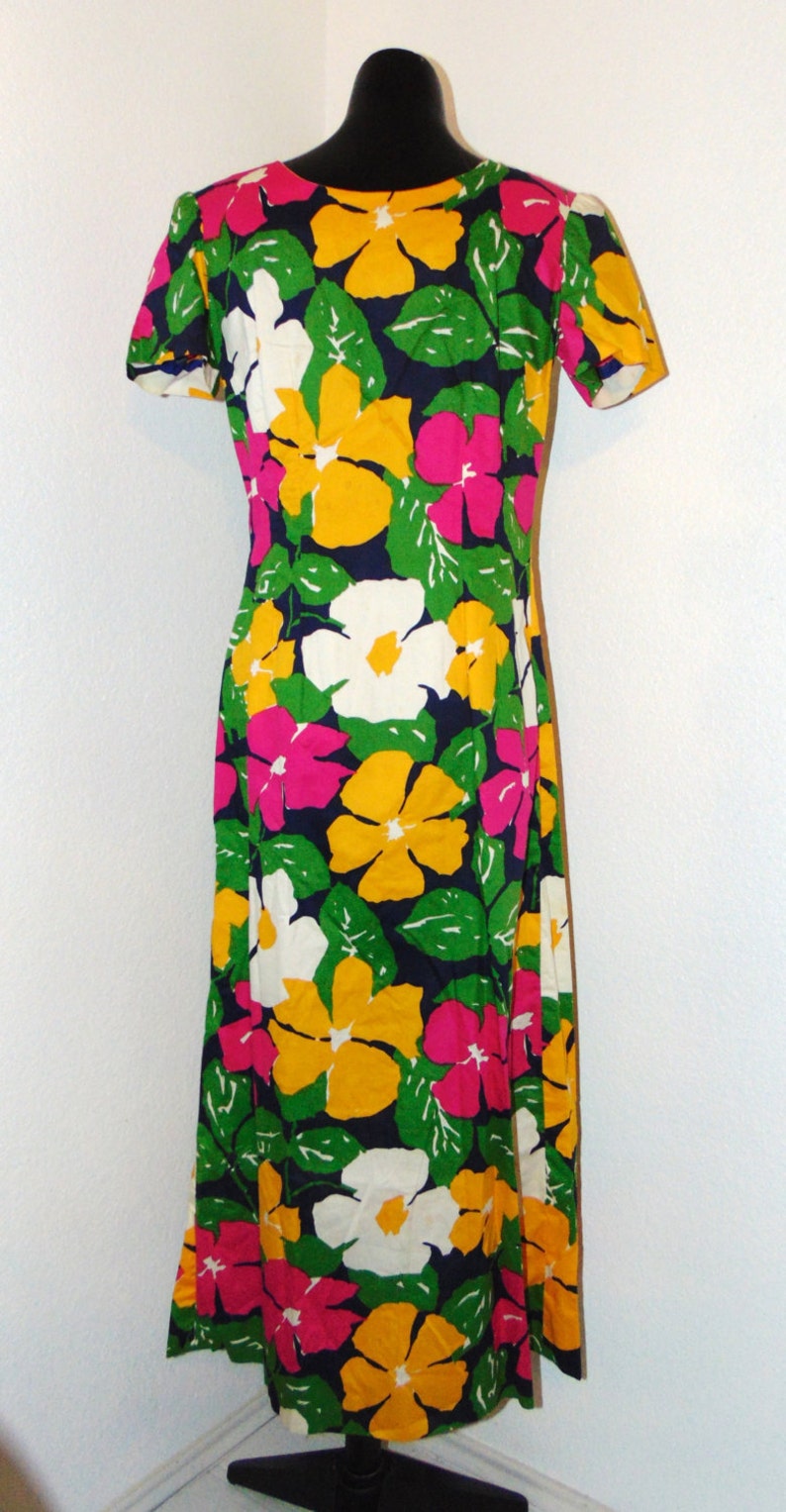 Vintage 1970s Colorful long Floral Patterned Dress image 4