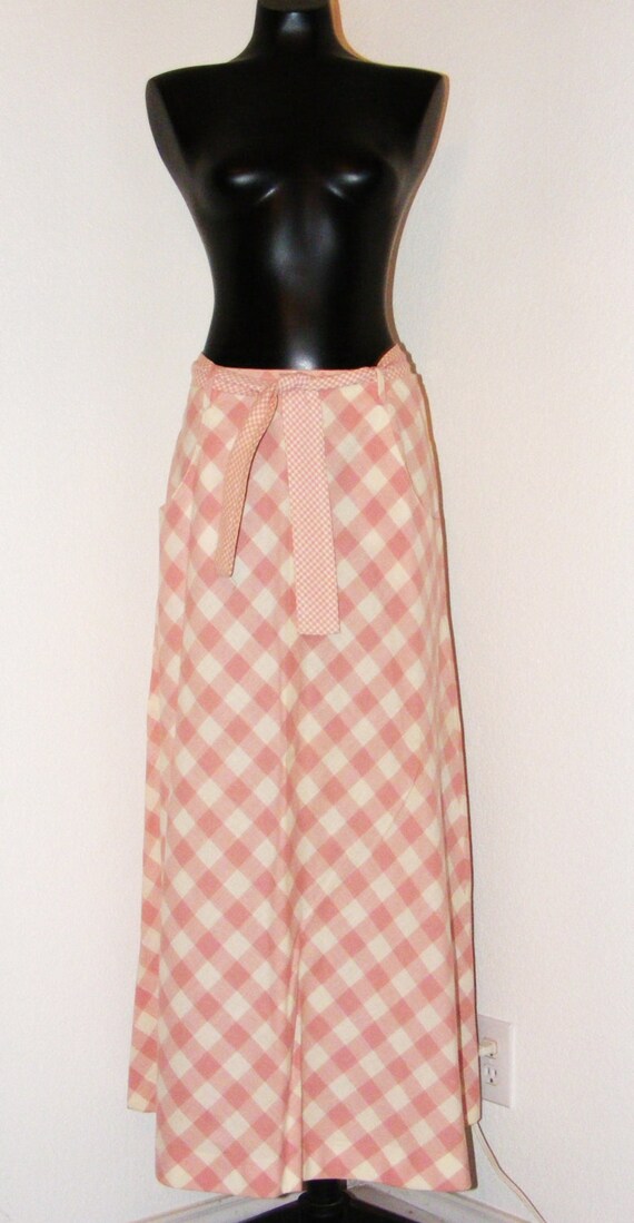 Vintage 1970s Pink & White Checkered Print Skirt b