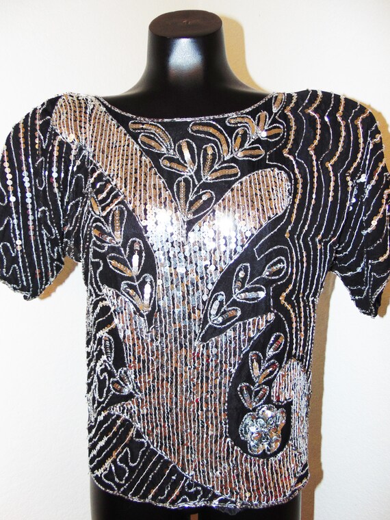 Vintage 1980s Black & Silver Sequin Design top by… - image 3
