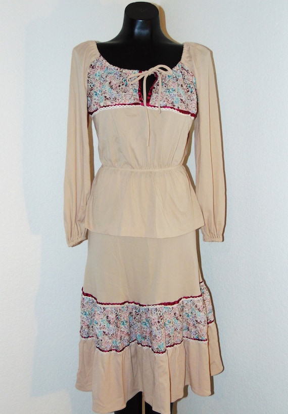 Small 1970s Knit Peplum Blouse and Culottes Set