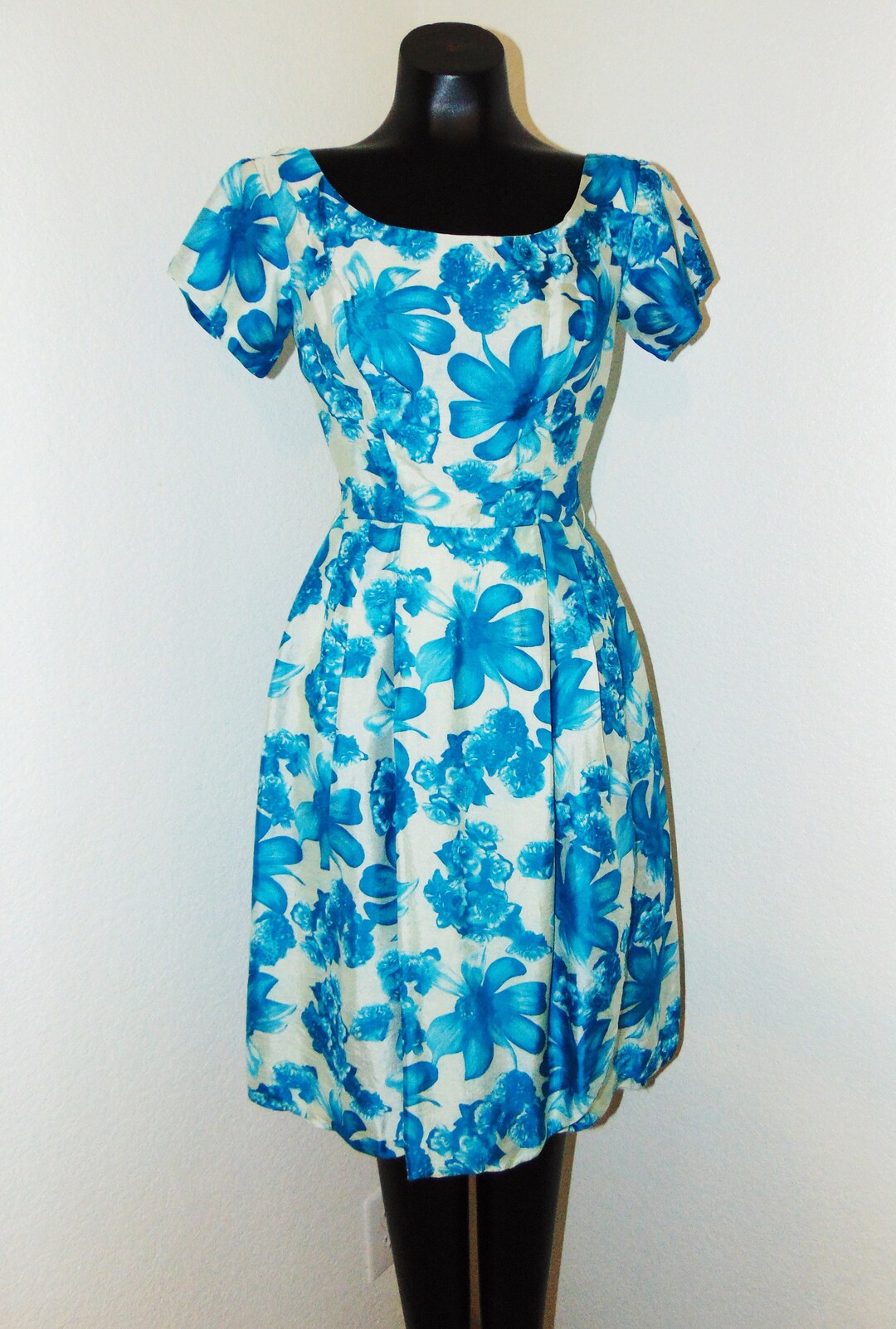 blue floral 50s dress Vintage 1950s Blue Floral Cotton Dress