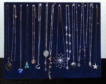 Vintage & Modern Assorted Necklace lot- very nice!