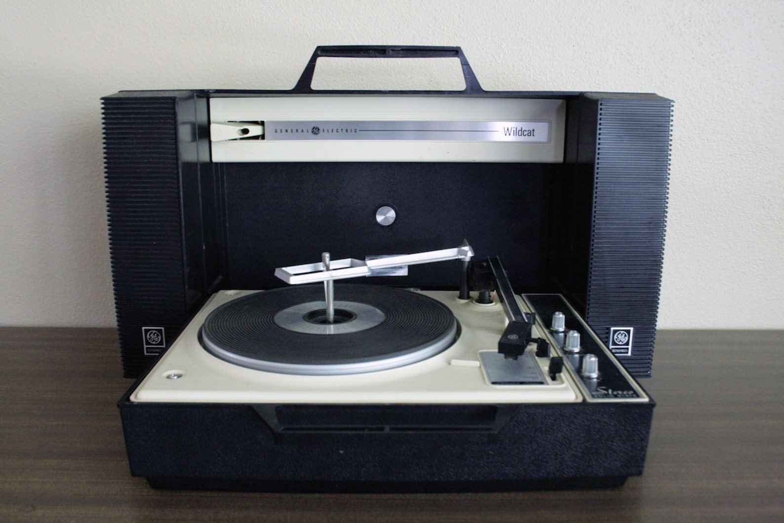 Vintage GE Portable Record Player Solid State Stereo Etsy