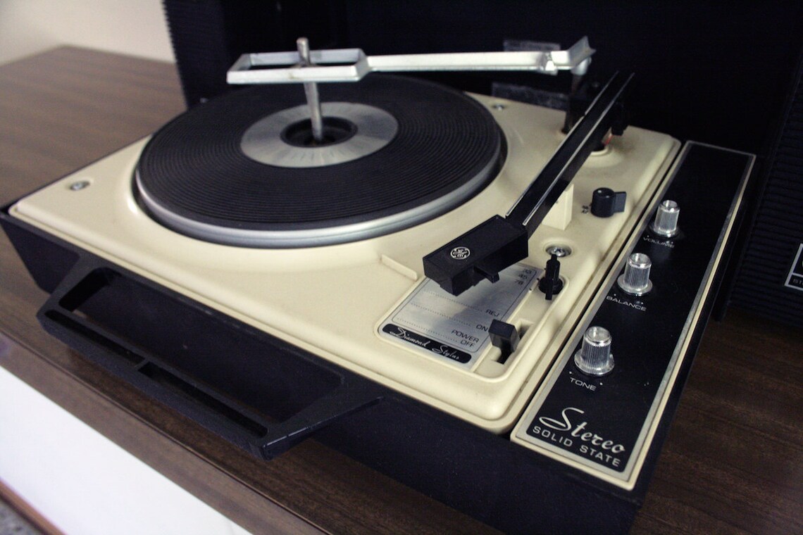 Vintage GE Portable Record Player Solid State Stereo Etsy