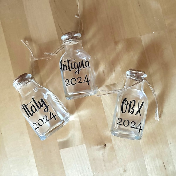 Personalized Sand Bottle Keepsake Personalized Sand Jar Gift for Couple Destination Wedding Glass Sand Bottle Honeymoon Sand Jar Day we Met