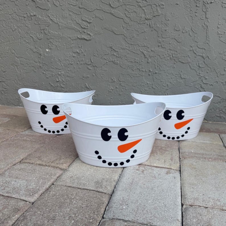 Snowman Face Holiday Basket Christmas Gift Basket Porch Decor Guest Bathroom Basket Holiday Tote Snowman Favor Bucket Personalized Basket Bild 4
