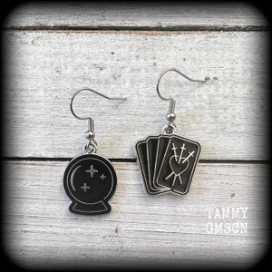 Orecchini con sfera di cristallo e tarocchi Orecchini di Halloween Gioielli di Halloween Orecchini con tavola Ouija Tarocchi Tunnel Orecchie forate Calibri per le orecchie