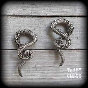Octopus tentacle ear hangers Cthulhu ear weights Tentacle ear weights Tentacle earrings Body jewelry Gauges 5mm 6mm 8mm 10mm 12mm 14mm