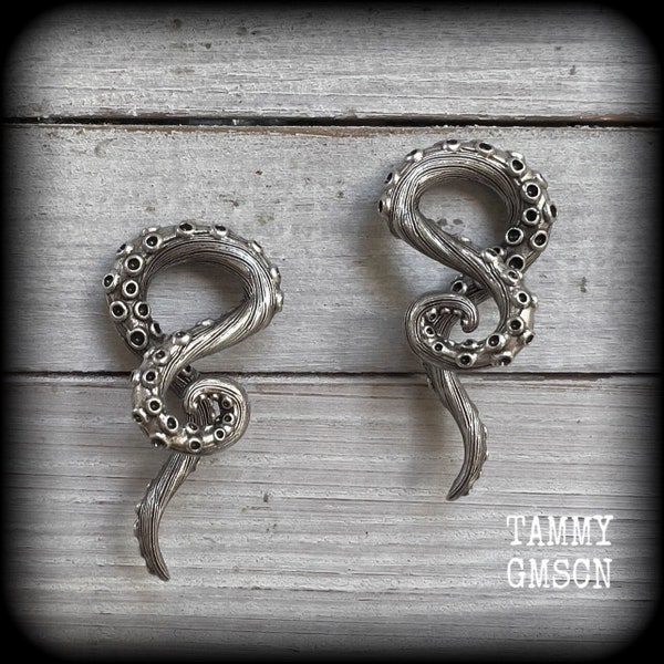 Octopus tentacle ear hangers Tentacle ear weights Tentacle earrings Body jewelry Stretched lobes Gauges 5mm 6mm 8mm 10mm 12mm 14mm 16mm 19mm