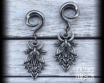 Moth and mandala 2 gauge ear weights 6mm moth ear hangers 2 gauge mandala ear hangers 6g 2g 0g 00g 1/2" 9/16" 5/8" 3/4" 7/8” 1” 1.10” 1.18”