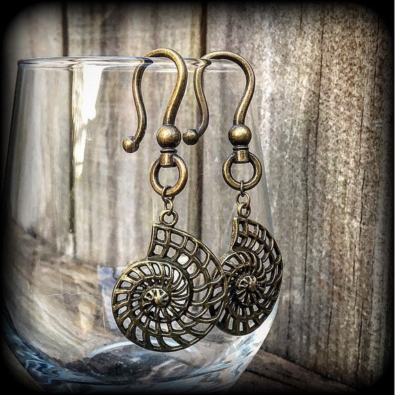 Nautilus earrings deals