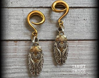 Silver gold cicada ear weights 2 gauge insect ear weights 6mm ear weights 6mm hangers 6g 2g 0g 00g 1/2" 9/16" 5/8" 3/4" 7/8" 1" 1.10” 1.18”