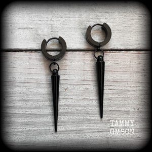 Punk spike huggie earrings Gothic spike huggies earrings Spike huggies Halloween earrings Punk ear cuffs Clip ons Body jewelry Pierced ears