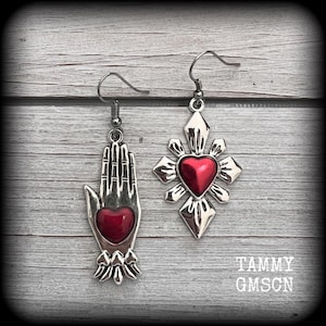 Sacred hand earrings Red heart earrings Sacred heart earrings Corazon earrings Religious jewelry Los Muertos jewelry Valentines gift