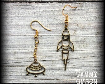 UFO earrings Rocket earrings Space ship earrings Flying saucer earrings Space earrings Space jewelry Rocket ship earrings Science fiction