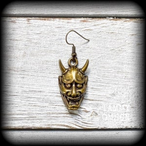Hannya Mask earring Single earring Plug friendly Tunnel friendly earrings Tattoo Japanese Demon Oni Mask Gauges Tunnels Plugs Pierced ears