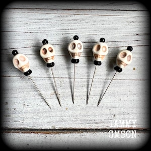 White skull voodoo doll pins-Voodoo poppett pins-Voodoo ritual tools-Cleansing spells-Peace spells-Voodoo magic-White magic-Absent healing