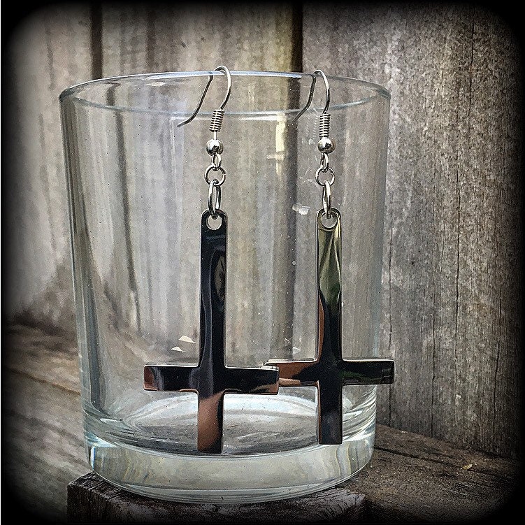 Cupimatch Kruisoorstekers, oorbellen - ketting met inverted Cross oorhangers roestvrij staal oorbellen Gothic heren dames Upside Down kruis oorbellen