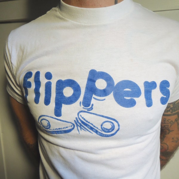 Vintage T shirt "Flippers" Pinball Adult Small Unisex