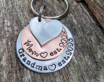 Personalized Grandma Gift, Pregnancy Announcement, New Grandma Keychain, First Time Grandma, Promoted to Grandma