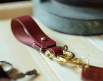 Llavero de llavero personalizado. Llavero de hombres con sello de nombre. Idea de regalo para cumpleaños Llavero para las mujeres llavero llavero llavero