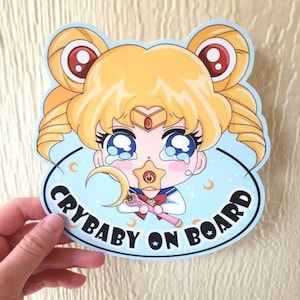 Crybaby on Board - Dziewczynka - Naklejka na samochód - Naklejka winylowa na Twój pojazd - Naklejka winylowa Baby on Board - Naklejka na zderzak