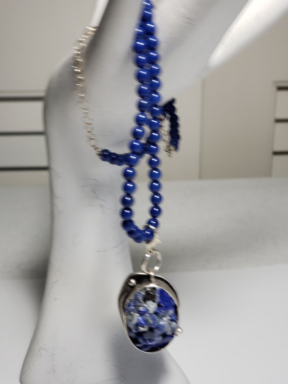 Gemstone Crystal Apatite Blue Pendant on Silver Plate Free SP Adjustable 22 inch Chain Gemstone Crystal Apatite Blue Pendant on Silver Plate Free SP Adjustable 22 inch Chain
