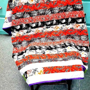 HALLOWEEN Jelly Roll Quilt - Hand quilted Spider Web - 50x52&quot; - Gingham Box original